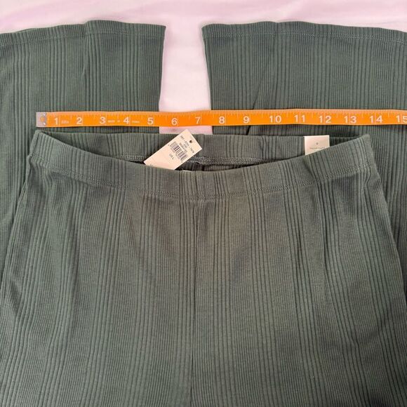 NWT Aerie Green Size L Flared High Waist Kick Flare Ribbed Pants Cropped Cotton - Picture 4 of 12